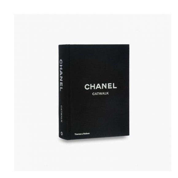 New Mags - Chanel catwalk bog fra New Mags