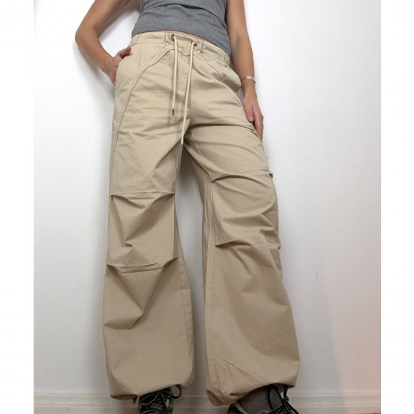 Continue - Carrie buks fra Continue