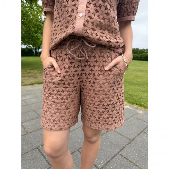 Continue - Lis lace shorts fra Continue Continue - Lis lace shorts fra Continue